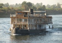 Nile_ship_Peter_Rowley